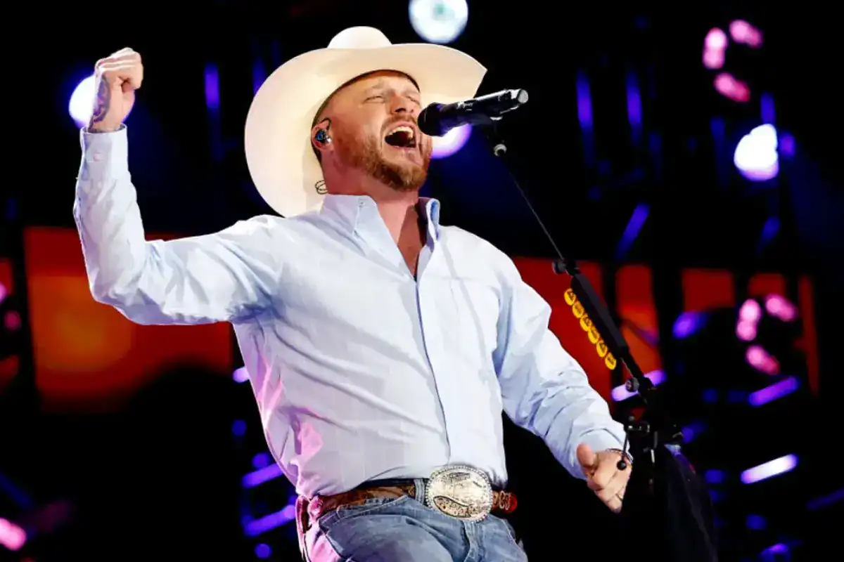 You’ve Never Heard “Hurricane” Like This Until Cody Johnson Sang It at ...
